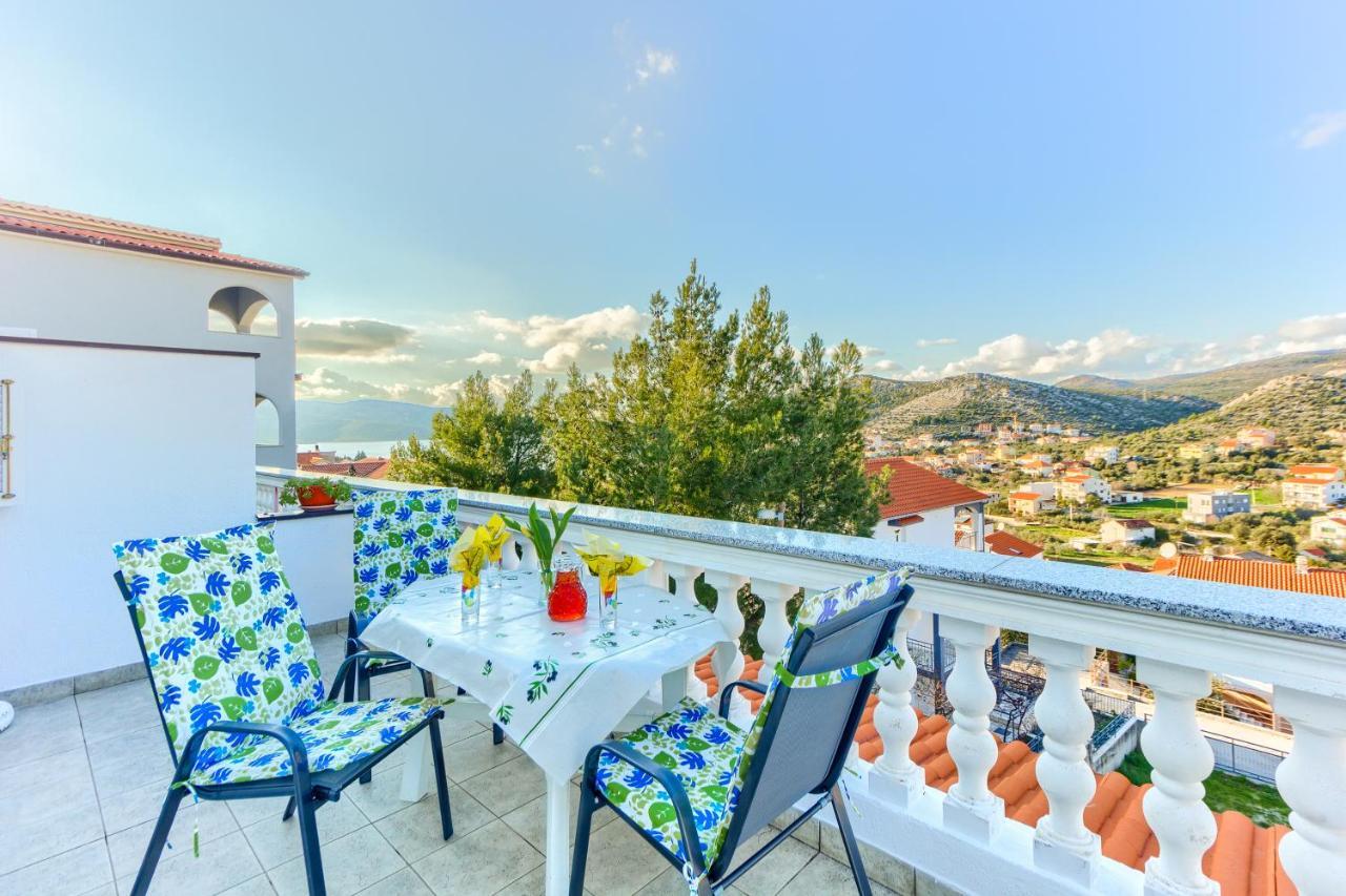 Villa Vittorio Seget Vranjica Exteriör bild