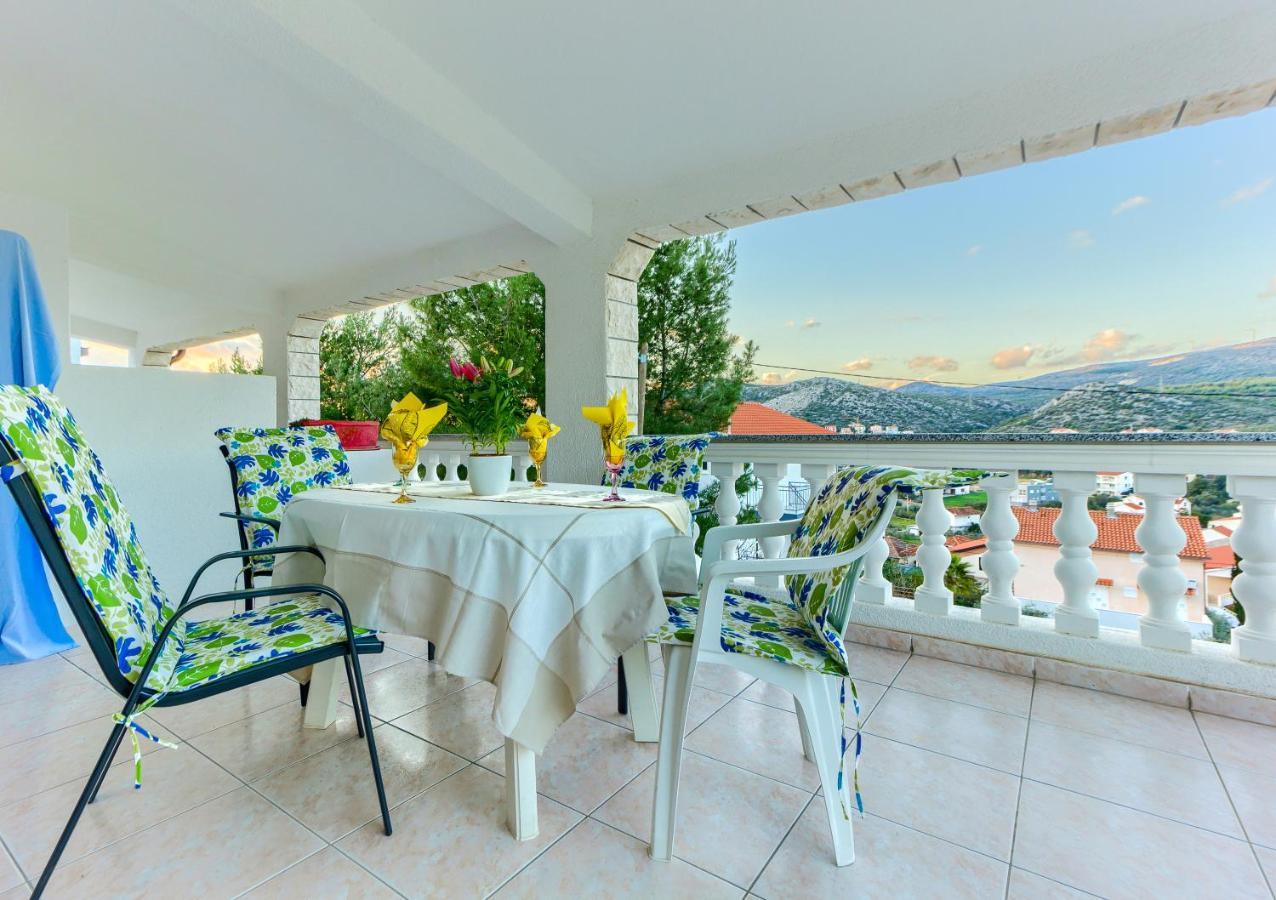 Villa Vittorio Seget Vranjica Exteriör bild