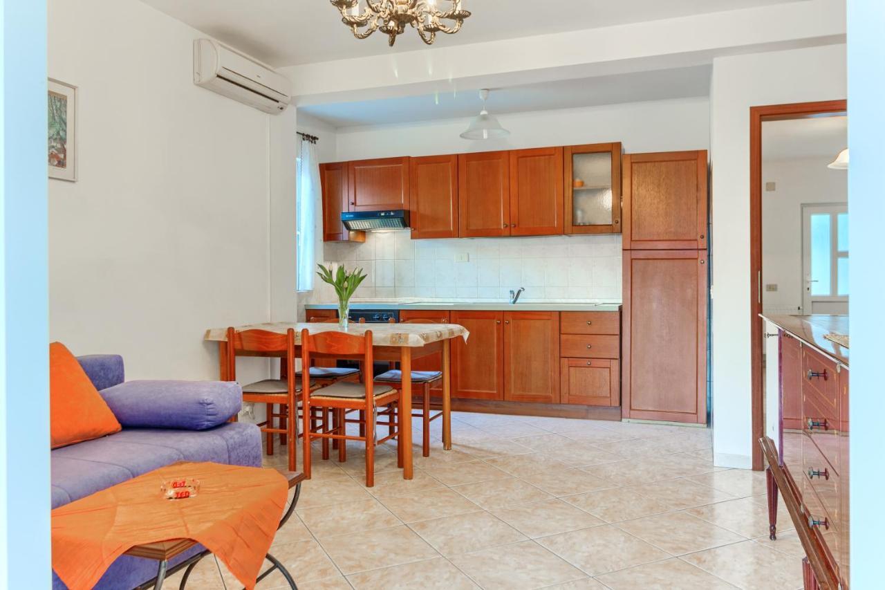 Villa Vittorio Seget Vranjica Exteriör bild