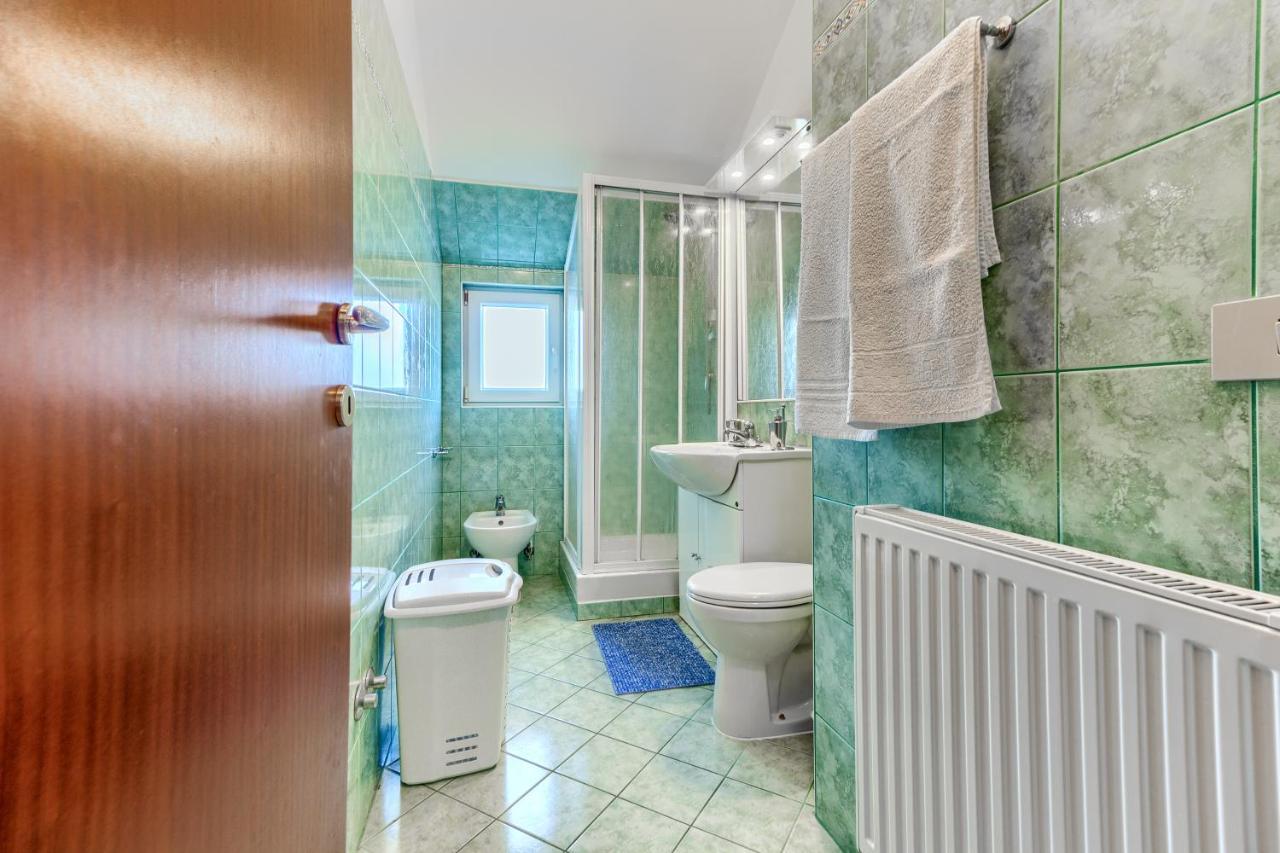 Villa Vittorio Seget Vranjica Exteriör bild