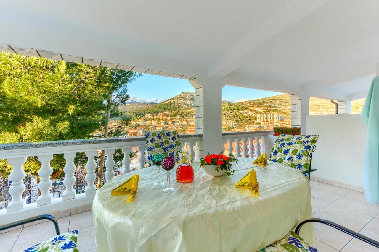 Villa Vittorio Seget Vranjica Exteriör bild